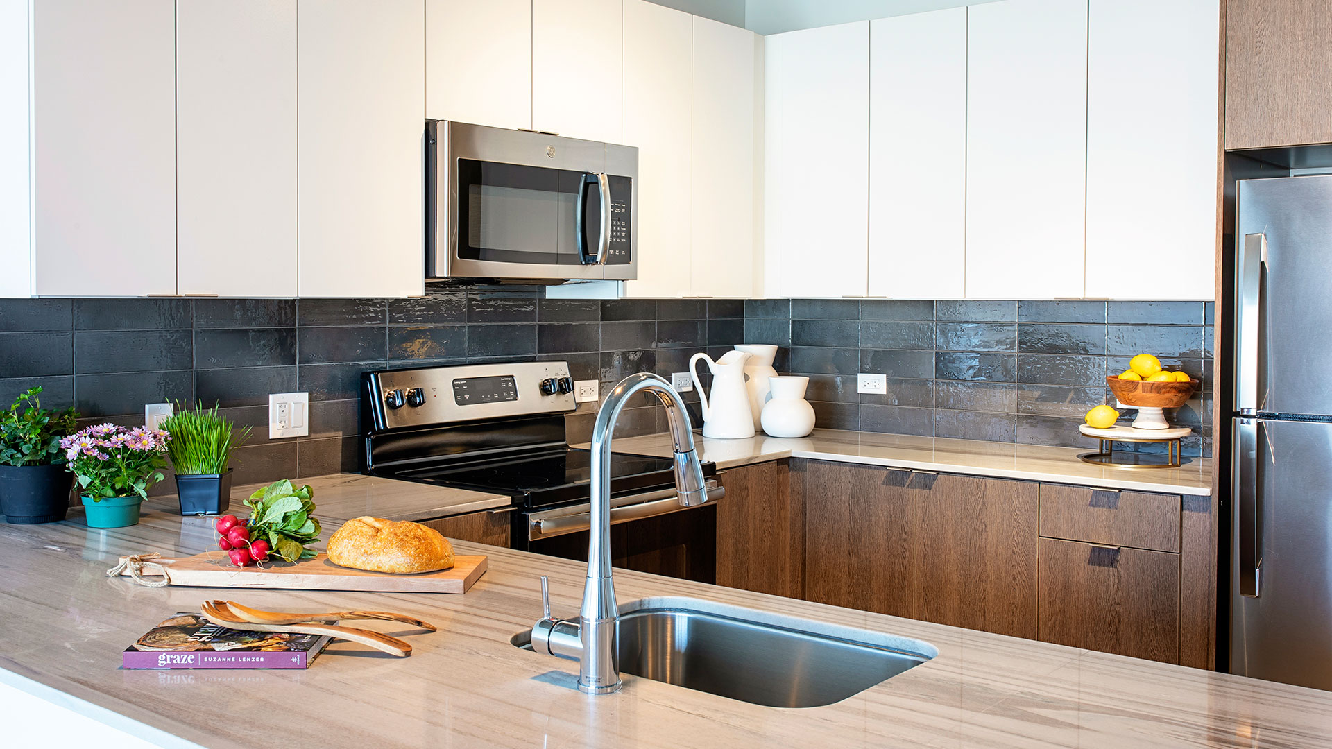 Aspire Residences South Loop luxury apartments for rent now leasing!