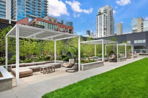 Looking for luxury apartments for rent near River North in downtown Chicago? 2