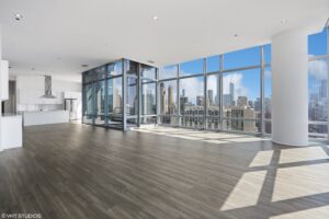 Looking for penthouses for rent near the Gold Coast in downtown Chicago?